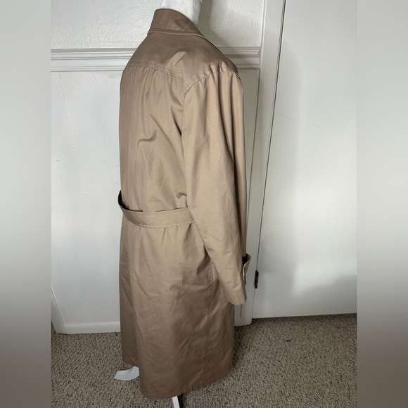 London Fog Classic Tan Women's Trench Coat size 10 R - Picture 2 of 8
